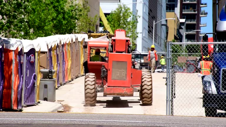 Best Standard Portable Toilet Rental  in Crescent Springs, KY